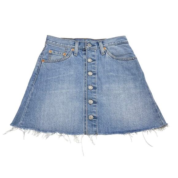 LEVI'S Premium Button Front Denim Mini Skirt Sz 24 Frayed Cut Off Hem - Picture 2 of 7
